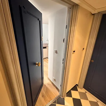 With Mezzanine 3 Minutes To Sea Vakantiehuis