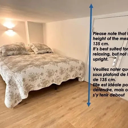 With Mezzanine 3 Minutes To Sea Vakantiehuis