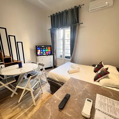 With Mezzanine 3 Minutes To Sea Holiday home *